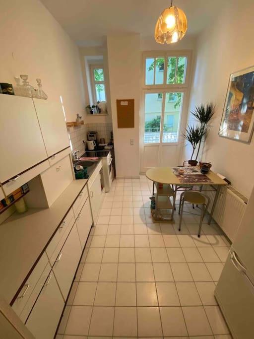 Schone Altbauwohnung Mit Grun In Ruhiger Lage Leipzig Ngoại thất bức ảnh